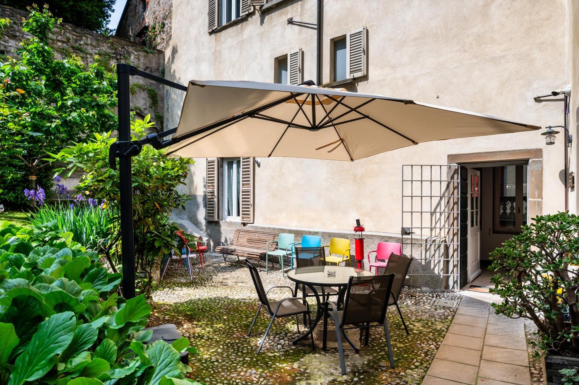 Casa de hóspedes Palazzo Rivola 2*